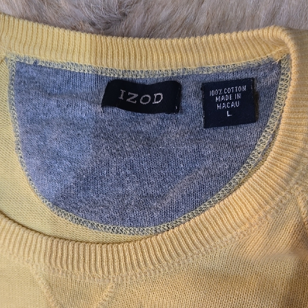 Izod Yellow Crewneck Sweater with Long Sleeves